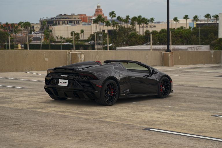rent a Lamborghini Huracán Evo Spyder in tampa